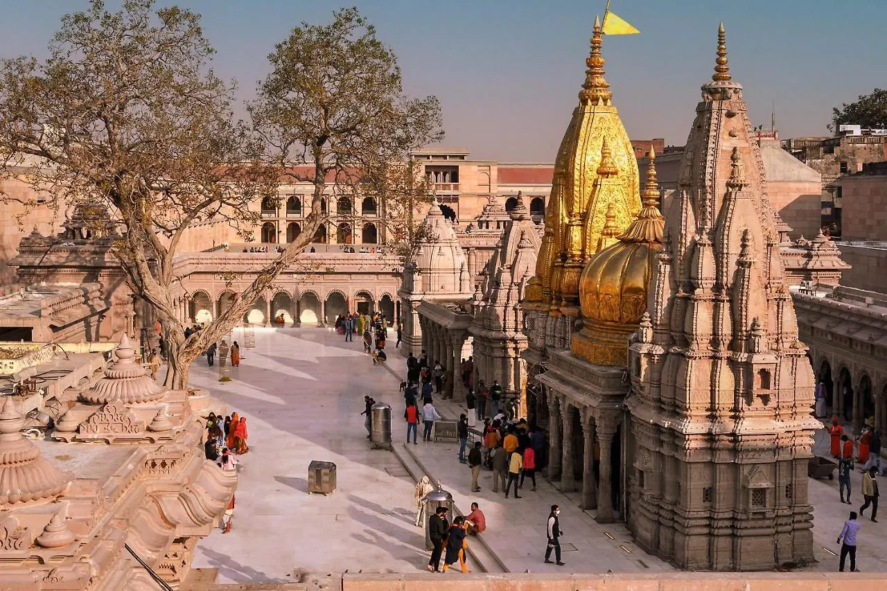 فندق Southern Grand Kashi - Inside Kashi Vishwanath Temple Corridor فاراناسي الهند