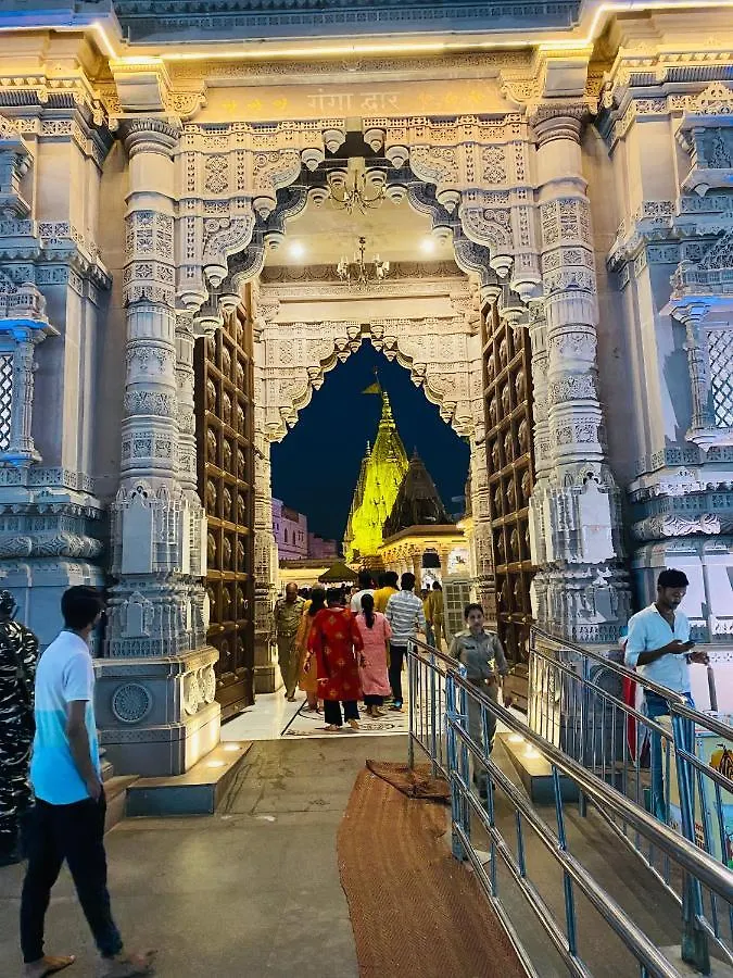 Southern Grand Kashi - Inside Kashi Vishwanath Temple Corridor Varanasi 0*,